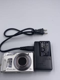 CASIO EXILIM EX-H15 シルバー - メルカリ