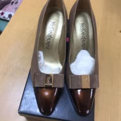 ダイアナ パンプスのサムネイル