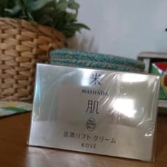 まりにょん様専用    米肌 活潤リフトクリームとエッセンスのセットのサムネイル