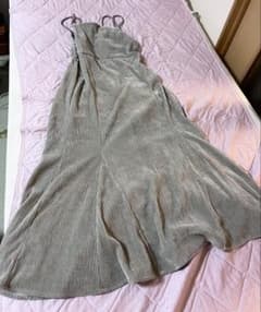 プリーツ ロングワンピース ノースリーブ グレーのサムネイル