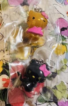 ハローキティ めじるしアクセサリー　2個セットのサムネイル