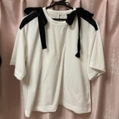 GU×UNDERCOVER リボンデザインTシャツのサムネイル