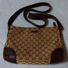 GUCCI グッチ ショルダーバッグのサムネイル