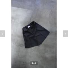 INNOME グレー ショートパンツのサムネイル