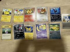 コ*り様 引退品　まとめ　古いカード　ブイズ　ピカチュウのサムネイル