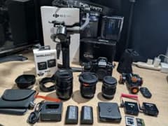 LUMIX GH6 レンズ3本 スタビライザー 付属品多数セット LUMIX GH6 レンズ3本 スタビライザー 付属品多数セット - メルカリ