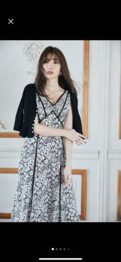 Her lip to Lace Trimmed Floral Dressのサムネイル