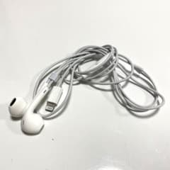 iPhone   純正　イヤホン　リモコン機能付きのサムネイル