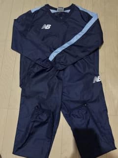 New Balance ピステ上下セット　ネイビー　140cmのサムネイル