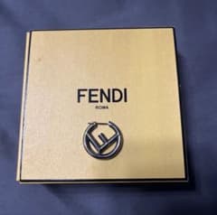 FENDI フープピアス　片方のみ　美品 正規品FENDI フープピアス 片方のみ 美品 - メルカリ