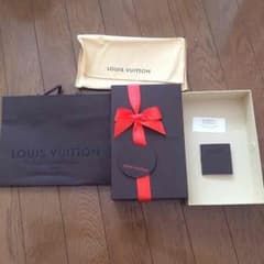 Louis Vuitton 財布ギフトBOX・保存袋・袋のサムネイル