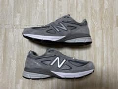 【9/24限定】 New Balance 990V4 "Grey Silver"のサムネイル