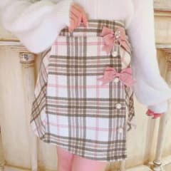 LIZLISAリボンチェック台形スカート リボンブローチ - メルカリ