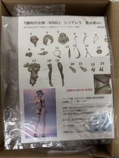 勝利の女神 NIKKE シンデレラ 黒水着ver. ガレージキットのサムネイル