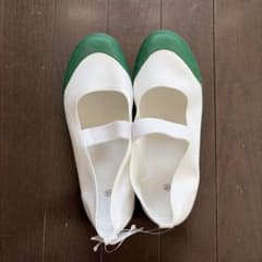 c*s様 ホワイト・グリーン スリッポンシューズ 23cmのサムネイル