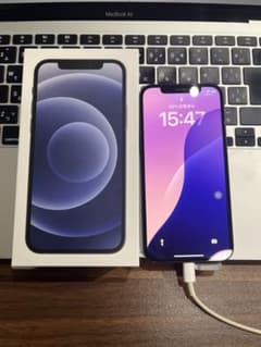 Apple iPhone 12 64GB ブラック本体のサムネイル