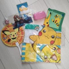 ポケモン グッズ まとめ売り ピカチュウ エンテイ トゲチックのサムネイル