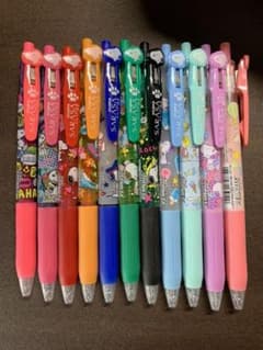 サラサクリップ スヌーピーのサムネイル