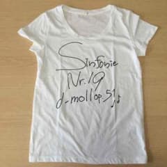 GU Tシャツのサムネイル