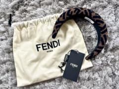 【新品未使用】FENDI ズッカ柄カチューシャ ブラウン・ブラックのサムネイル