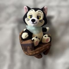 ディズニー ストア フィガロ ぬいぐるみ ピノキオ - メルカリ