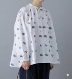 かぐれ kagure 24AW クロスステッチスモック ブラウス 刺繍 - メルカリ