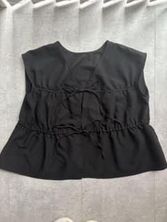 Té chichi TERRASSE ベスト ブラックのサムネイル
