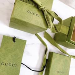 【定形外発送で値引き】超美品！GUCCI 空箱　ギフトボックスのサムネイル