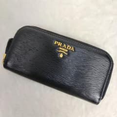 ✨極美品✨PRADAプラダ 6連キーケース ラウンドジップ ブラック ✨極美品✨PRADAプラダ 6連キーケース ラウンドジップ ブラック - メルカリ