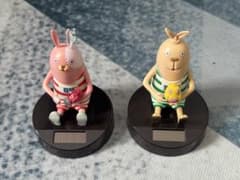 ウサビッチ ソーラー首振りフィギュア 2体セット - メルカリ