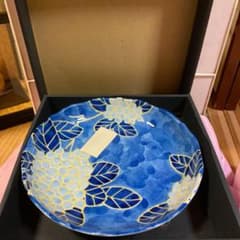 お皿の置物のサムネイル
