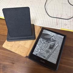 Kindle Paperwhite シグネチャー32GB第11世代+充電スタンド - メルカリ