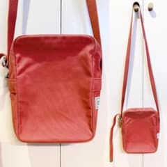 一澤信三郎帆布 ショルダーバッグ ポシェット 赤 帆布 京都のサムネイル
