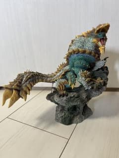 モンハン 雷狼竜 ジンオウガ フィギュアビルダー クリエイターズ