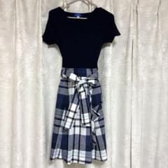 【Blue label】ネイビー 半袖 ひざ丈ワンピース チェック柄のサムネイル