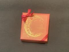 GODIVA ギフトボックス 月とハートのサムネイル