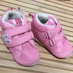 MikiHouse靴のサムネイル