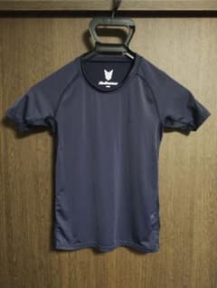 アンダーシャツ〈yabane〉140サイズ　紺⭐︎冷感ストレッチのサムネイル