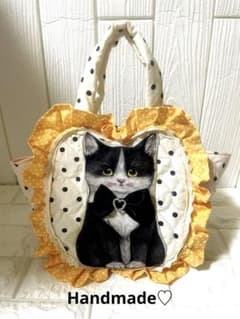 ★ゆきそら様★黒猫ちゃんパネル♡コヤンイサムチョン♡チューリップバッグ ♡Handmade♡黒猫パネルフリルバッグ♡コヤンイサムチョンリメイク