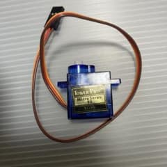 4個のTower pro SG90マイクロサーボのサムネイル