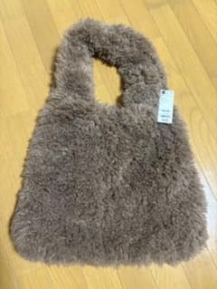 GU ブラウン ショルダーバッグ ワンサイズのサムネイル