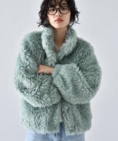 CODE A | crimped fur blouson インフルエンサー着用 - メルカリ