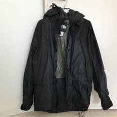 マウンテンパーカーのサムネイル