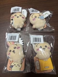 うさぎだらけくじ　E賞　ぬいぐるみバッジ　4個セットのサムネイル