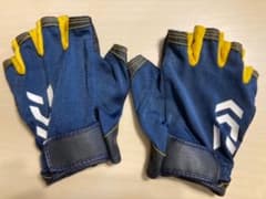 DAIWA ダイワ　フィッシンググローブ　Mサイズのサムネイル