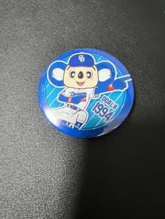 ドアラ 缶バッチのサムネイル