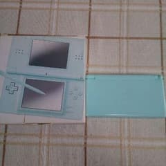 値下!! ニンテンドーDS 水色のサムネイル