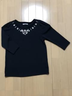 トップス カットソー　ビジュー付のサムネイル
