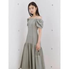 snidel デザインカットワンピースのサムネイル