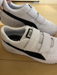 値下げ　PUMA×SGコラボスニーカーのサムネイル